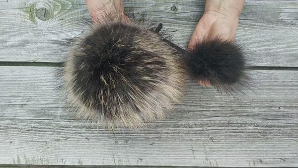Raccoon fur pom pom, Real fur pompom for hat, Large pompoms, Detachable pompon, Fluffy ball, Brown raccoon fur pom pom, Fur bommel For DIY