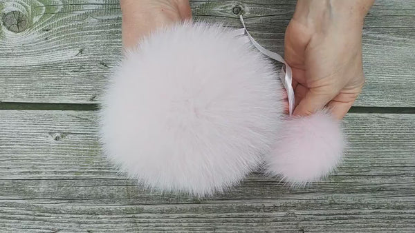 Fur pom pom  Light pink fur pompom for hat  Real fox fur pom   Detachable pompom  Fuzzy bommel
