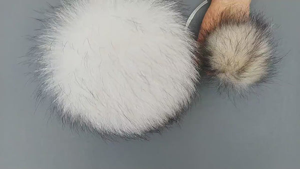Cream Fur Pom Pom for Hat, Raccoon Fur Pompom, Knitted Hat Pom Pon, Furry Pompom, Removable Fluffy Pompon, Craft Accessory, Fuzzy Bommel