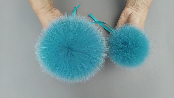 Blue Fox Fur Pom Pom, Fluffy Large Pom Pom Ball, Round Soft Pom, Hat Accessory, Real Fur Bag Charm, Beanie Topper, DIY Craft Supplies